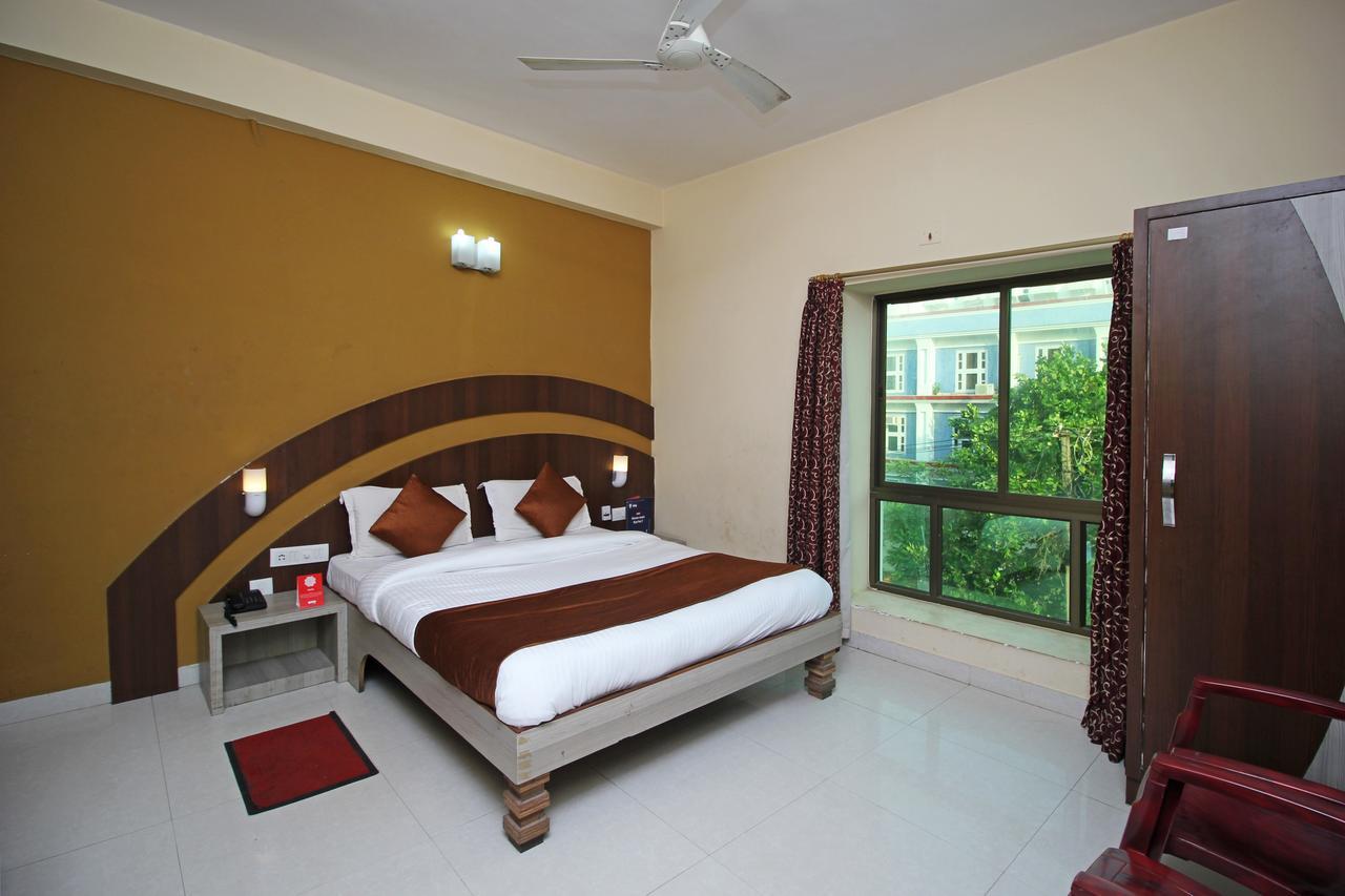 Oyo 7680 Park Lagoon Hotel Puri Eksteriør billede