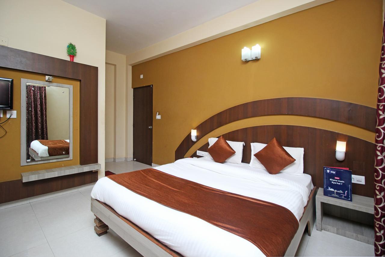 Oyo 7680 Park Lagoon Hotel Puri Eksteriør billede